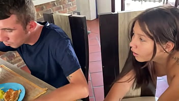 Nos mamamos nuestros coños y nos corremos juntas