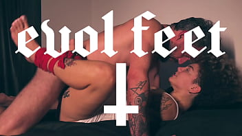 Fuck my tight pussy with your foot and make me cum