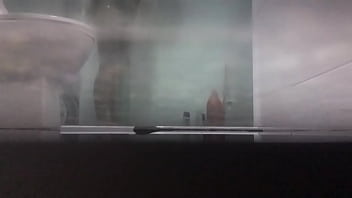 Vídeo amador gostosa tomando banho