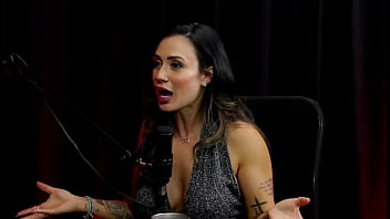 Sempre foi exibida é sensual na internet aproveitou todas as oportunidades e o teste de fidelidade taluane boom watch sheer red