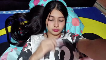 18 year old college girl masturbates with her dildo casero real