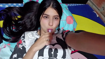 18 year old college girl masturbates with her dildo casero real