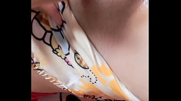 Me quito la ropa en la habitación de mi padrastro te atreves a ver