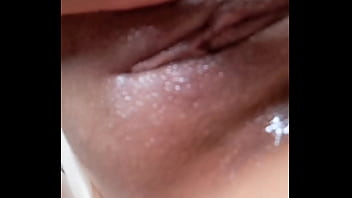 Me quito la ropa en la habitación de mi padrastro te atreves a ver