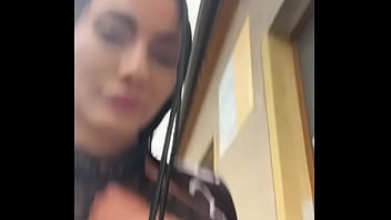 How fast does the eyes slide down