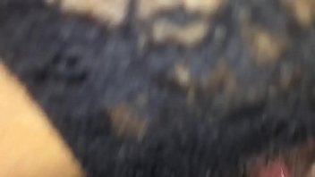 Jugando en un dp con dildo