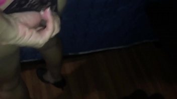 Jugando en un dp con dildo