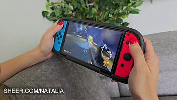 I make a bet with my sister in law if she comes first in mario kart i'll pay her $500 if not she has to let herself get fucked