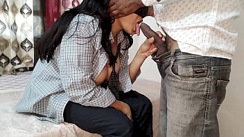 जवान स्कूल गर्ल अच्छे मार्क्स के लिए प्रिंसिपल सर से उनके घर में चुद गयी