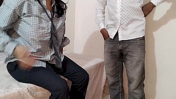 जवान स्कूल गर्ल अच्छे मार्क्स के लिए प्रिंसिपल सर से उनके घर में चुद गयी