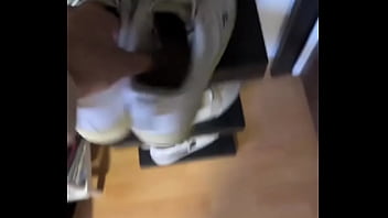 Sunday #feet #nylonfetısh #socks #socksfetish #fetish #nylonfeets girl creator #soles #whitesocks