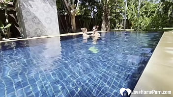 Kissing in the pool is the best