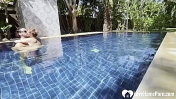 Kissing in the pool is the best