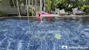 Kissing in the pool is the best