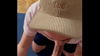 Before going down on a guy i love to sniff his dick especially after a long day at work drives me fucking crazy