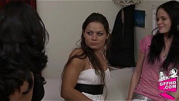 Sensual lesbains 0336