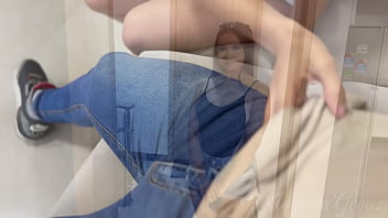 Adorable girl asks her neighbor for help and ends up breaking his tight ass