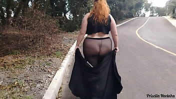 Minha madrasta novinha nas ruas com roupa transparente sem calcinha se exibindo no panties