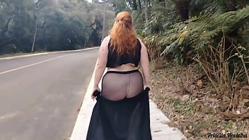 Minha madrasta novinha nas ruas com roupa transparente sem calcinha se exibindo no panties