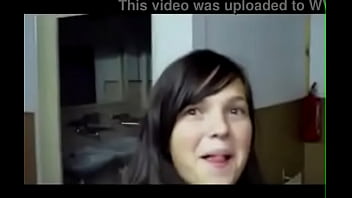 Coed in good mood blowjob