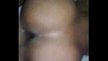 A ella le encanta que la ponga en cuatro