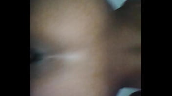 A ella le encanta que la ponga en cuatro