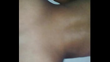 A ella le encanta que la ponga en cuatro