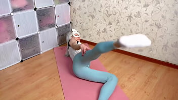 Mia's mimi flexibility and yoga & stretch