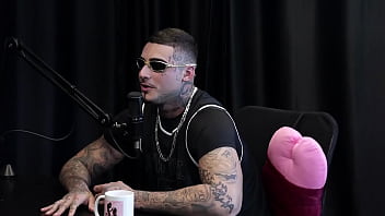 Não seria passivo mas com transsexual fez uma cena com sete homens pra se destacar tem que ser profissional e as casadas kylian cria watch sheer red