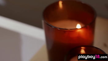 Cute all natural blonde hottie posing nude in the bath