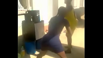 Zim Big Ass Shaking thumbnail