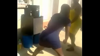 Zim Big Ass Shaking thumbnail