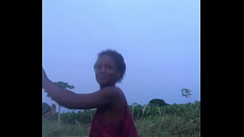 Crazybitch couldn’t keep calm after hitting half a million views she decided to twerk for her viewers to enjoy more