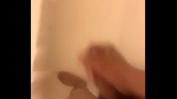 Me masturbo por mi prima