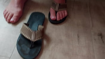 Flip Flop And Spit thumbnail