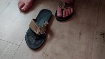 Flip flop and spit Flip flop and spit
