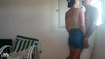 Disfruto enseñar a esta rica putica como se folla y me chupa una verga de verdad