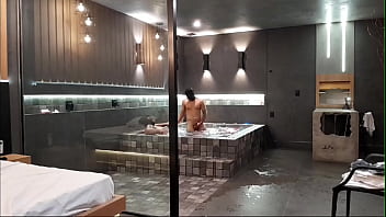 Melhor transa no chuveiro do motel