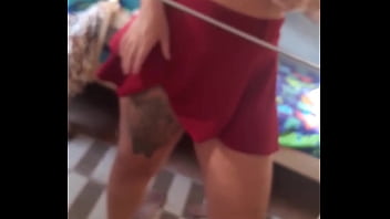 Prefere lisinha peludona ou peludinha