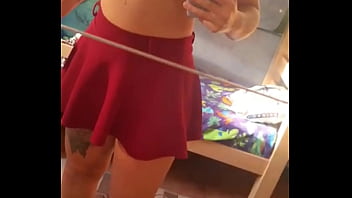 Prefere lisinha peludona ou peludinha