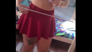 Prefere lisinha peludona ou peludinha