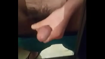 Masturbandome hasta venirme