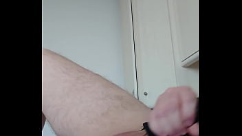 Socken wichsen ist geil besonders wenn die socke noch feucht ist einige sind