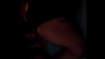 Esta puta gime como diosa