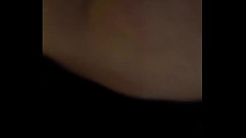 Esta puta gime como diosa