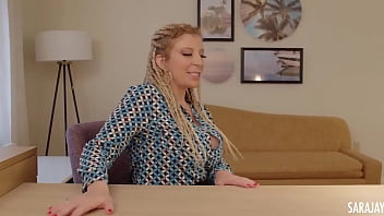 Sara jay gets on her knees & bends over 2 finger fuck herself
