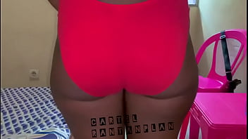 Il adore mon gros culs