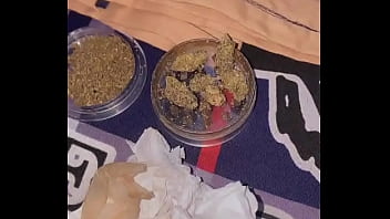 Stoners Wanna Join Me Tonight thumbnail