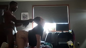 Blacksugga hitting nextdoorlustbunny in the midday