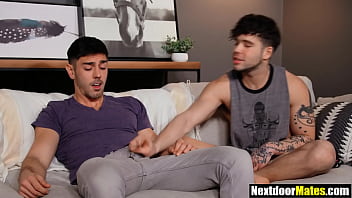 Straight Jock Asks Gay Friend For Sex Advice thumbnail